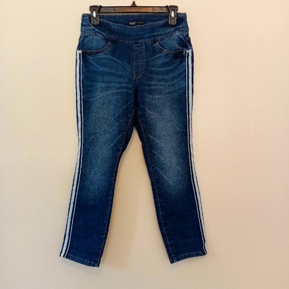 Simply Vera Vera Wang Jegging Capri size 8 jeans